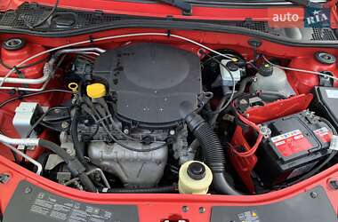 Хэтчбек Dacia Sandero 2008 в Чернигове