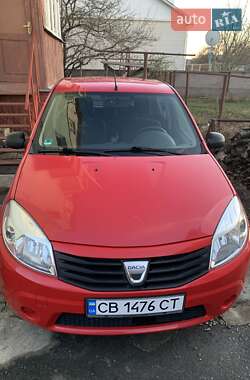 Хэтчбек Dacia Sandero 2008 в Чернигове