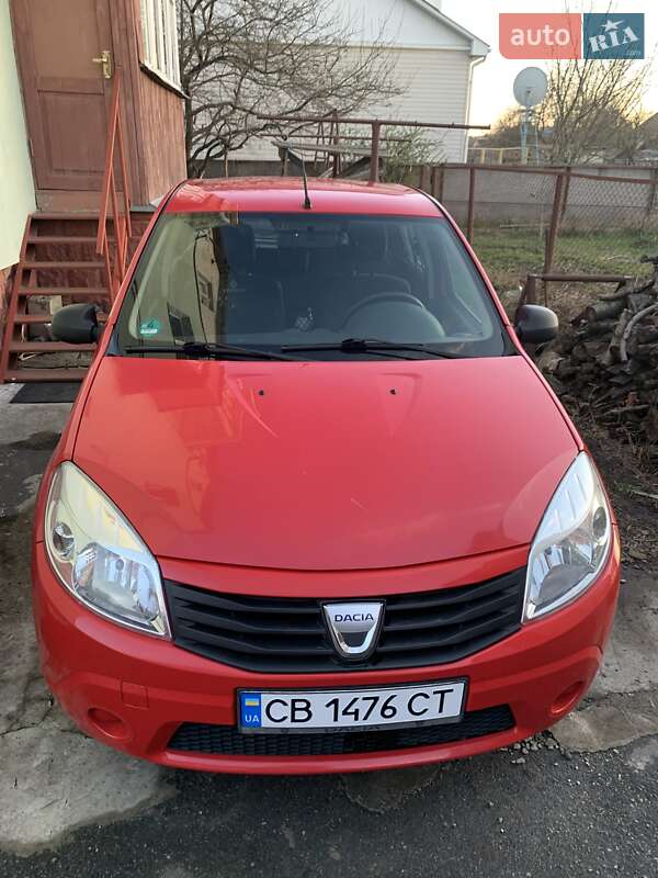 Хетчбек Dacia Sandero 2008 в Чернігові