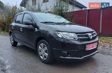 Хэтчбек Dacia Sandero 2013 в Луцке