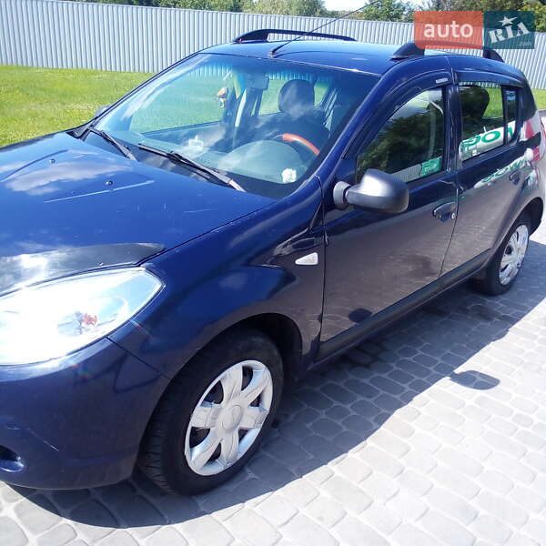 Dacia Sandero 2011 Dacia Sandero 2011