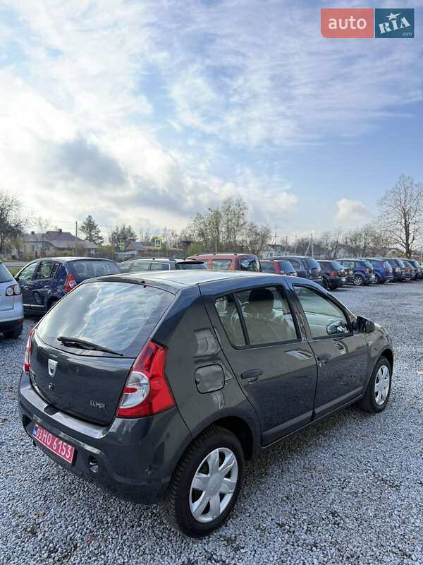 Хэтчбек Dacia Sandero 2009 в Луцке фото 14 Хэтчбек Dacia Sandero 2009 в Луцке