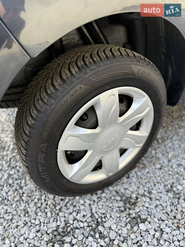 Хэтчбек Dacia Sandero 2009 в Луцке фото 34 Хэтчбек Dacia Sandero 2009 в Луцке