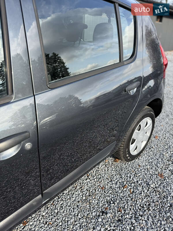 Хэтчбек Dacia Sandero 2009 в Луцке фото 53 Хэтчбек Dacia Sandero 2009 в Луцке