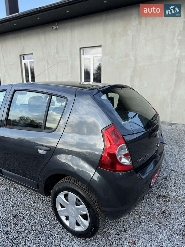 Хэтчбек Dacia Sandero 2009 в Луцке фото 68 Хэтчбек Dacia Sandero 2009 в Луцке
