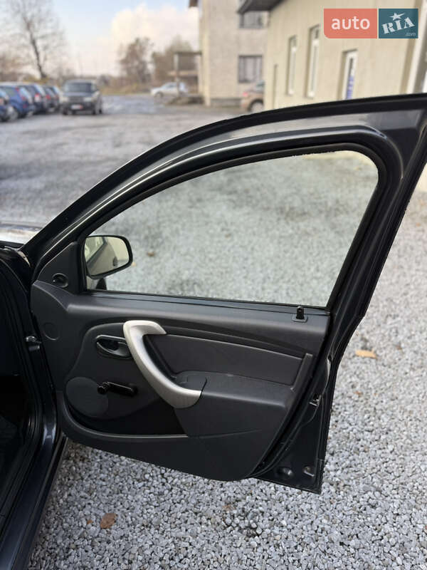 Хэтчбек Dacia Sandero 2009 в Луцке фото 83 Хэтчбек Dacia Sandero 2009 в Луцке