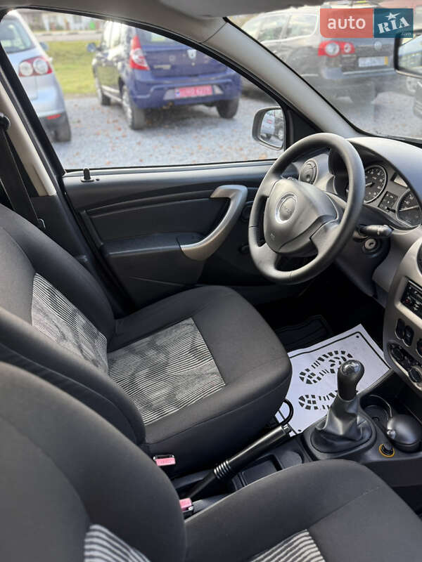 Хэтчбек Dacia Sandero 2009 в Луцке фото 88 Хэтчбек Dacia Sandero 2009 в Луцке