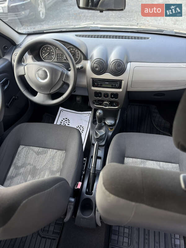 Хэтчбек Dacia Sandero 2009 в Луцке фото 98 Хэтчбек Dacia Sandero 2009 в Луцке