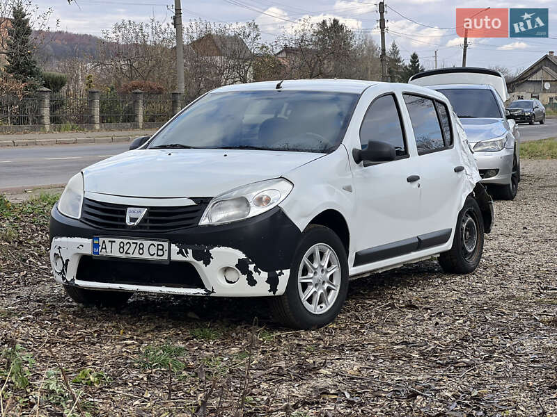 Хэтчбек Dacia Sandero 2010 в Калуше фото 2 Хэтчбек Dacia Sandero 2010 в Калуше