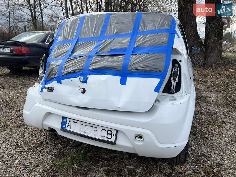 Хэтчбек Dacia Sandero 2010 в Калуше фото 8 Хэтчбек Dacia Sandero 2010 в Калуше