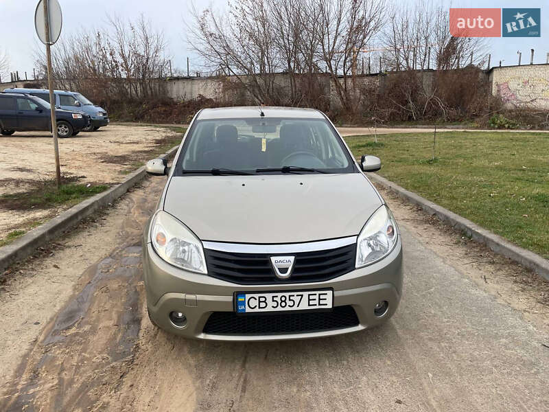 Dacia Sandero 2008