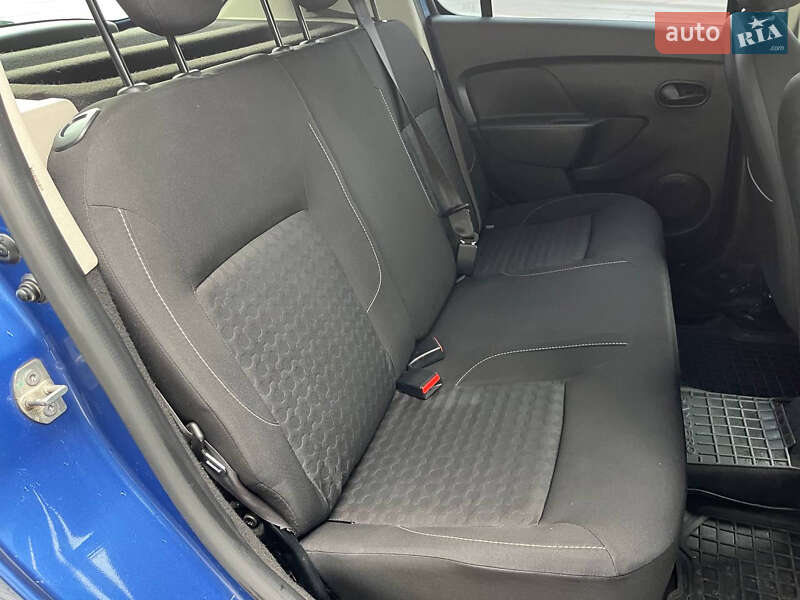 Хэтчбек Dacia Sandero 2013 в Хмельницком фото 32 Хэтчбек Dacia Sandero 2013 в Хмельницком