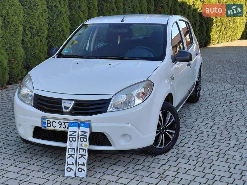 Хэтчбек Dacia Sandero 2010 в Самборе фото 2 Хэтчбек Dacia Sandero 2010 в Самборе