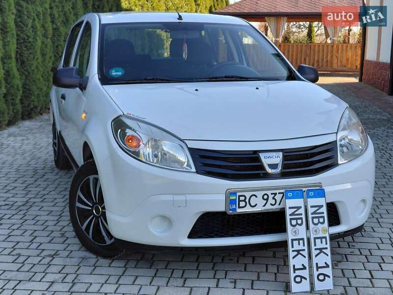 Хэтчбек Dacia Sandero 2010 в Самборе фото 20 Хэтчбек Dacia Sandero 2010 в Самборе
