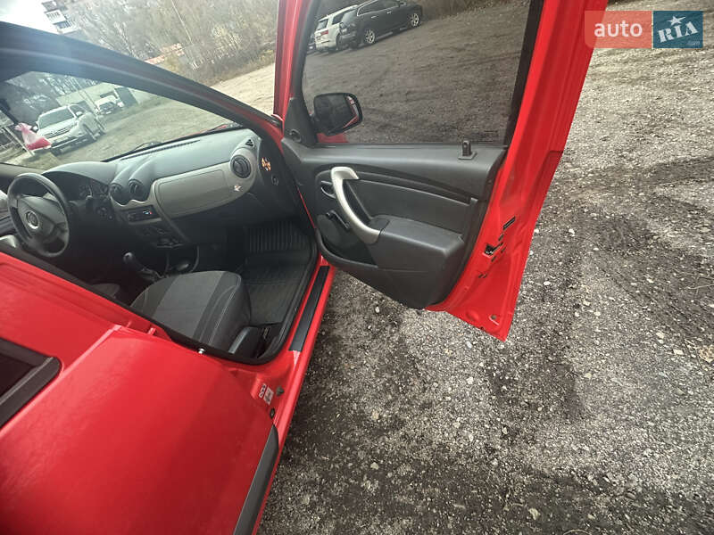 Хэтчбек Dacia Sandero 2009 в Полтаве фото 20 Хэтчбек Dacia Sandero 2009 в Полтаве