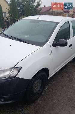 Хэтчбек Dacia Sandero 2013 в Ужгороде