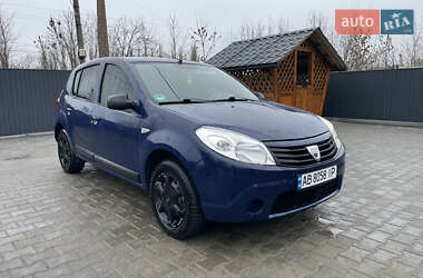 Хэтчбек Dacia Sandero 2009 в Баре