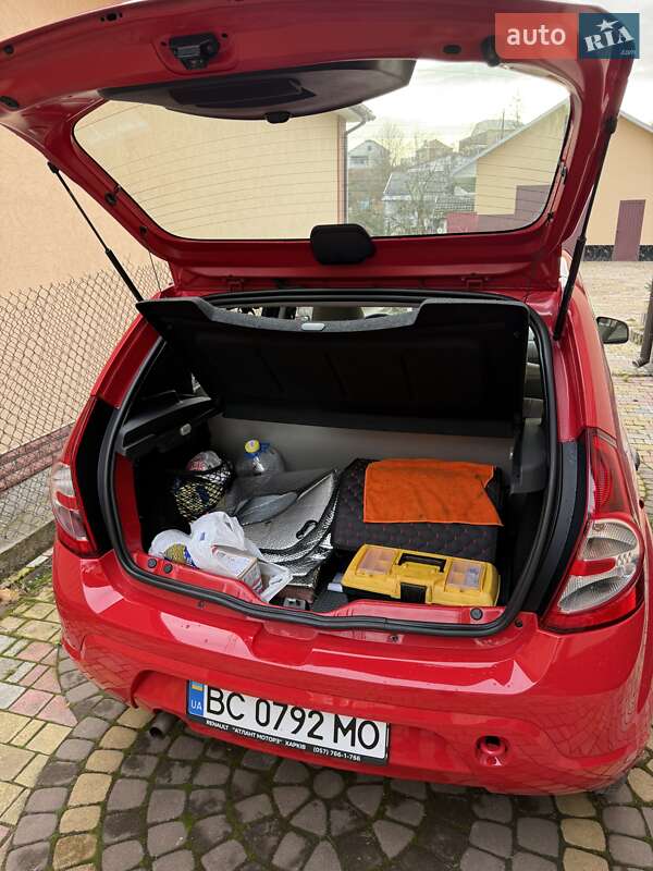 Хэтчбек Dacia Sandero 2009 в Львове фото 15 Хэтчбек Dacia Sandero 2009 в Львове