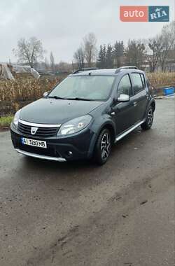 Хэтчбек Dacia Sandero 2010 в Глевахе