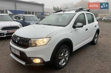 Хетчбек Dacia Sandero 2020 в Львові