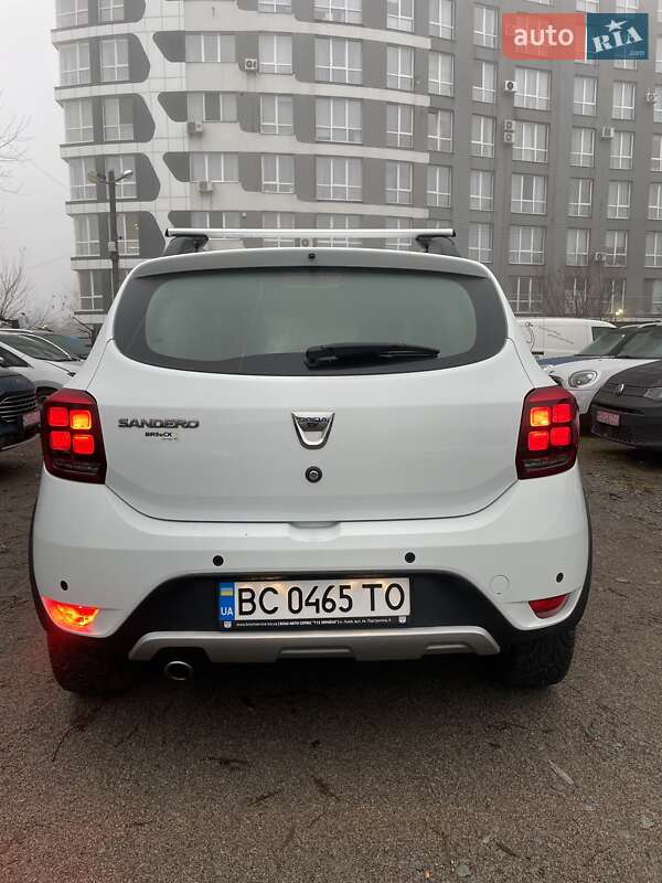 Хетчбек Dacia Sandero 2020 в Львові