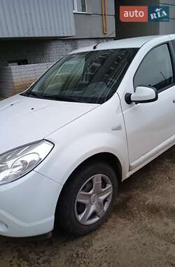 Хэтчбек Dacia Sandero 2009 в Сумах