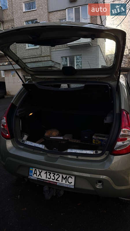 Хэтчбек Dacia Sandero 2008 в Харькове