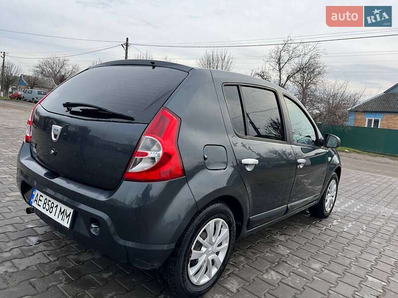 Хетчбек Dacia Sandero 2010 в Софіївці фото 15 Хетчбек Dacia Sandero 2010 в Софіївці