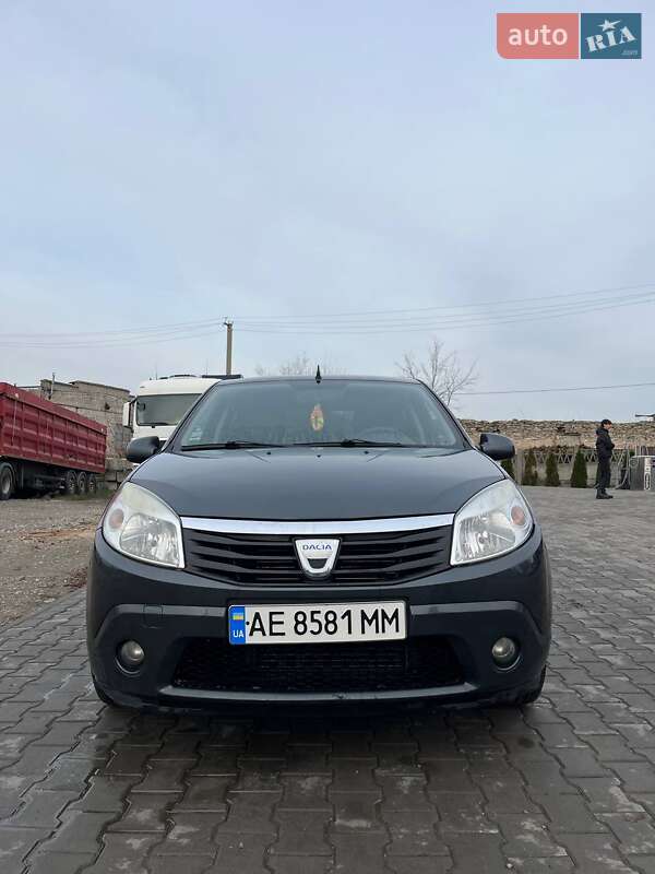 Хетчбек Dacia Sandero 2010 в Софіївці фото 21 Хетчбек Dacia Sandero 2010 в Софіївці