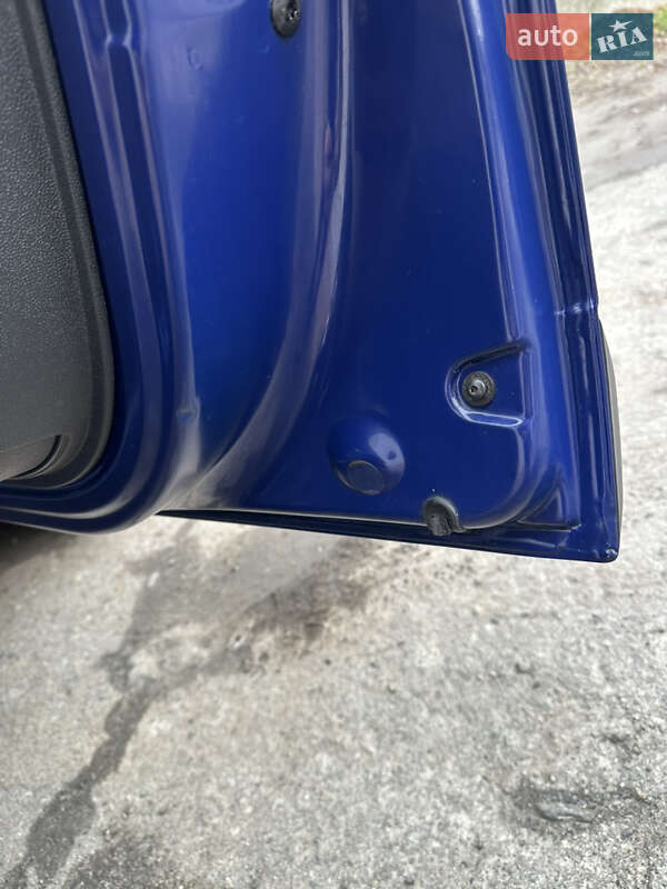 Хэтчбек Dacia Sandero 2010 в Хороле