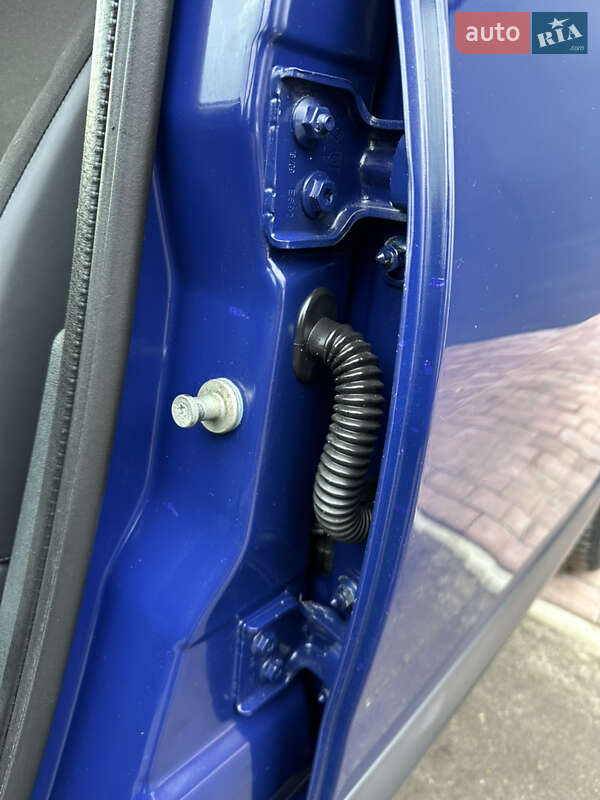 Хэтчбек Dacia Sandero 2010 в Хороле