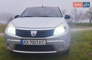 Хэтчбек Dacia Sandero 2009 в Харькове