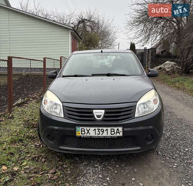 Хетчбек Dacia Sandero 2008 в Хмельницькому