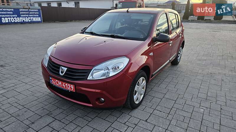 Хетчбек Dacia Sandero 2012 в Калуші фото Хетчбек Dacia Sandero 2012 в Калуші