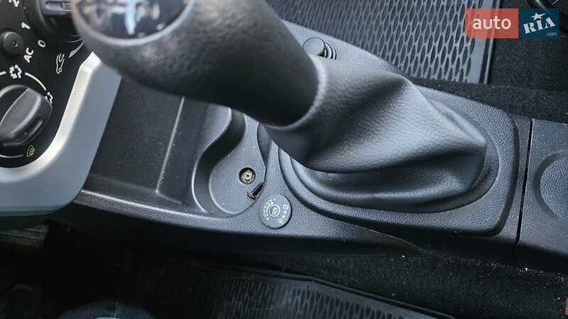 Хетчбек Dacia Sandero 2012 в Калуші фото 13 Хетчбек Dacia Sandero 2012 в Калуші