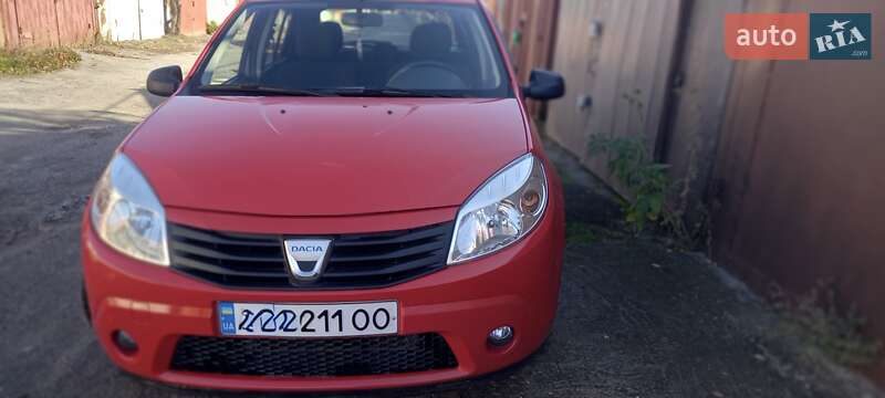 Хетчбек Dacia Sandero 2011 в Броварах