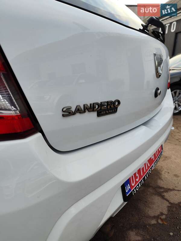 Хетчбек Dacia Sandero 2010 в Чернігові