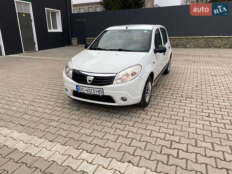 Dacia Sandero 2010 Dacia Sandero 2010