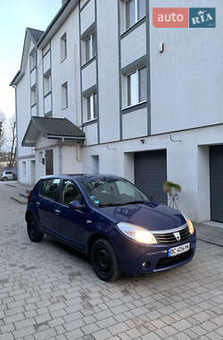 Хетчбек Dacia Sandero 2009 в Львові
