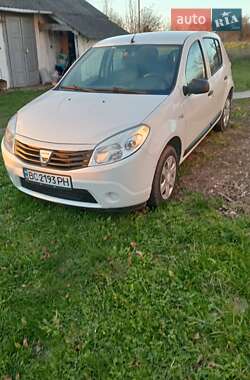 Хетчбек Dacia Sandero 2010 в Львові