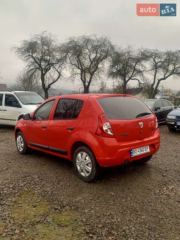Хетчбек Dacia Sandero 2009 в Кременці
