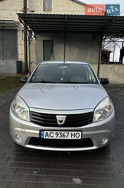 Хетчбек Dacia Sandero 2010 в Луцьку
