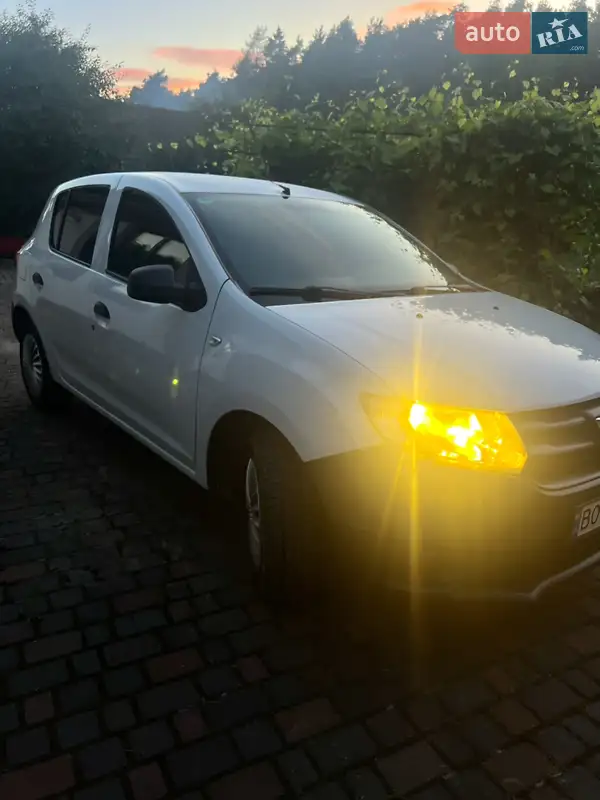 Dacia Sandero 2013