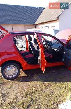 Хетчбек Dacia Sandero 2009 в Львові