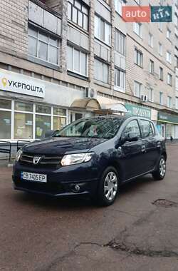 Хэтчбек Dacia Sandero 2014 в Чернигове