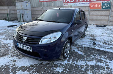 Хетчбек Dacia Sandero 2009 в Кривому Розі