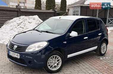 Хэтчбек Dacia Sandero 2011 в Тернополе