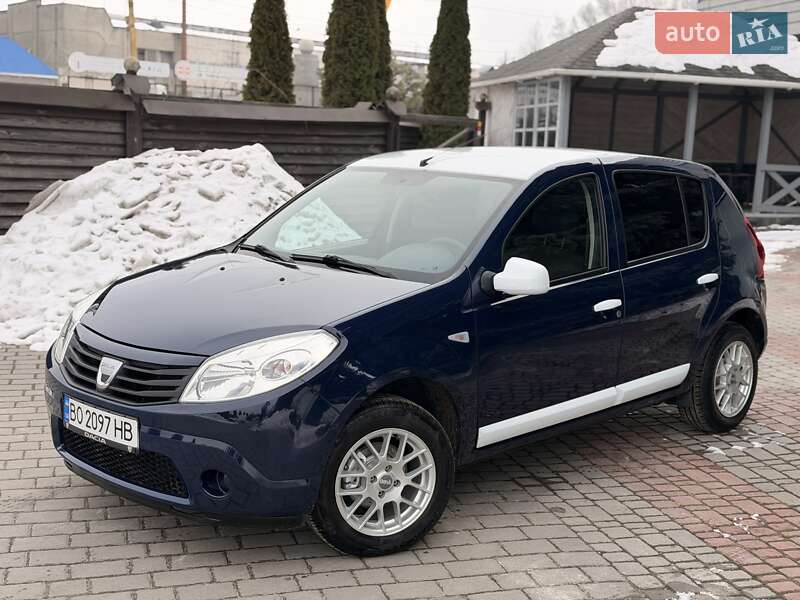 Dacia Sandero 2011 Dacia Sandero 2011