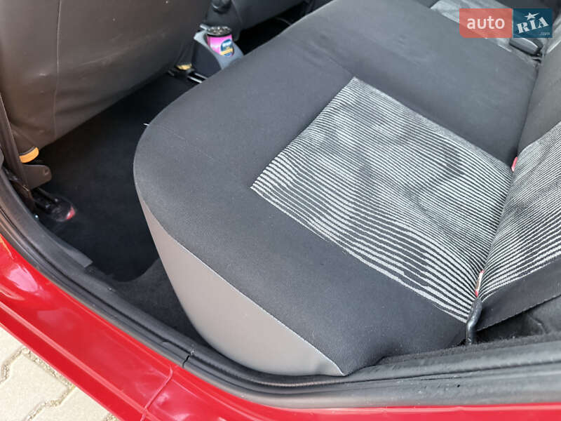 Хэтчбек Dacia Sandero 2009 в Виннице