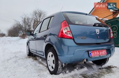 Хетчбек Dacia Sandero 2009 в Чернігові